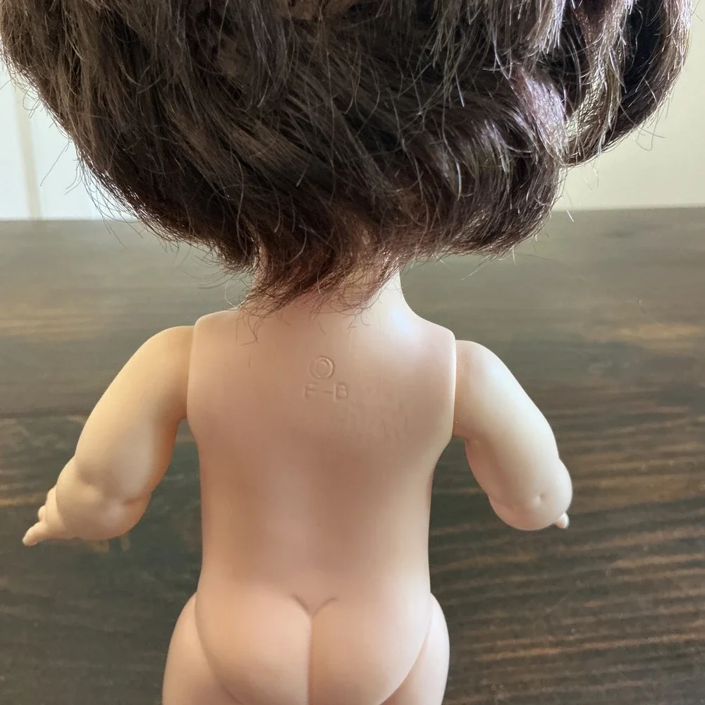 Vintage 1980 Effanbee 11 Inch Vinyl Baby Doll Brunette Sleep Eyes Freckles 1480‎